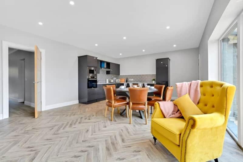 Bayview Luxury 3 Bedroom Apartment First Floor Downings Kültér fotó